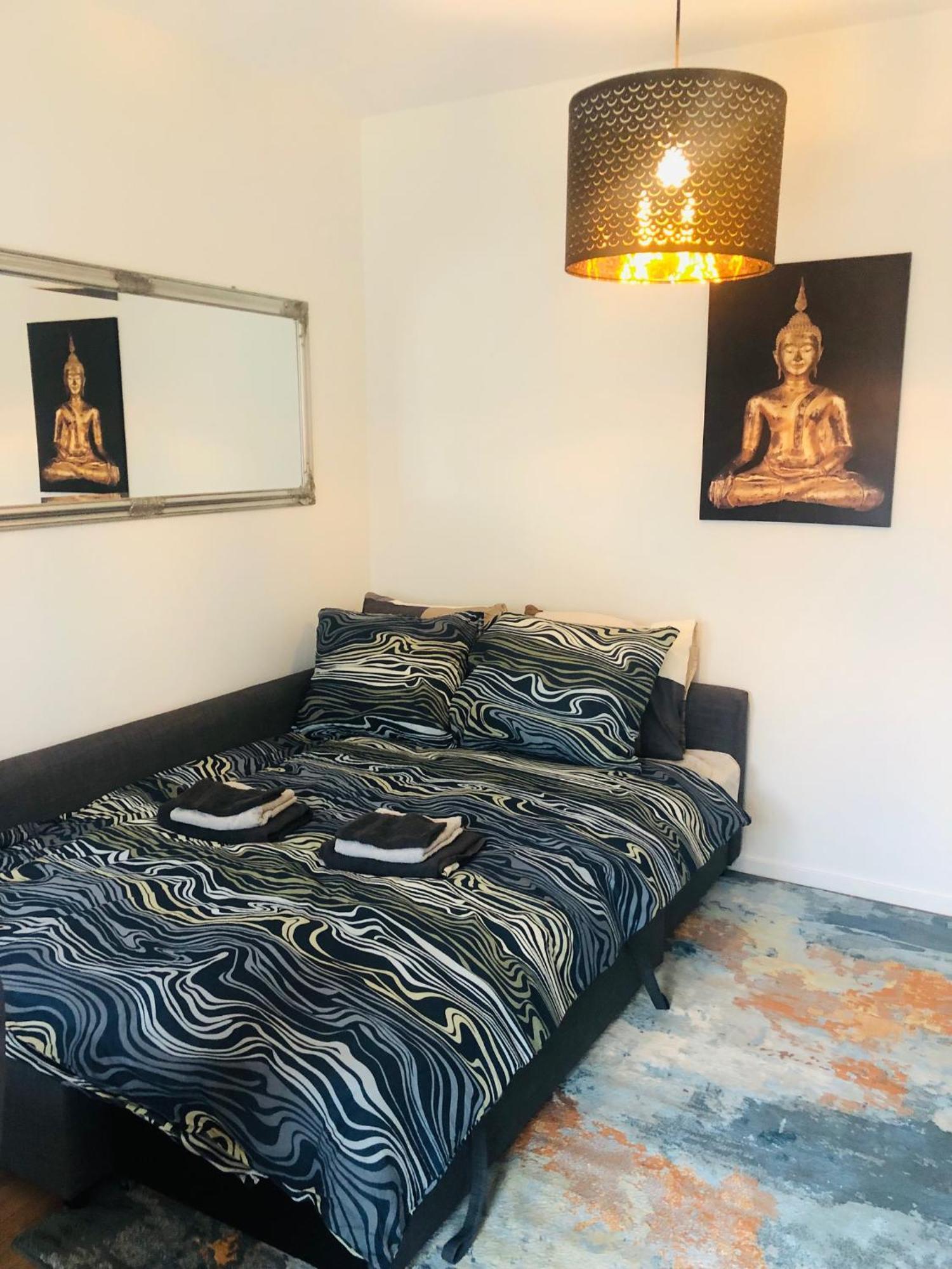 City Zen Apartment Enschede !Free Private Parking ภายนอก รูปภาพ