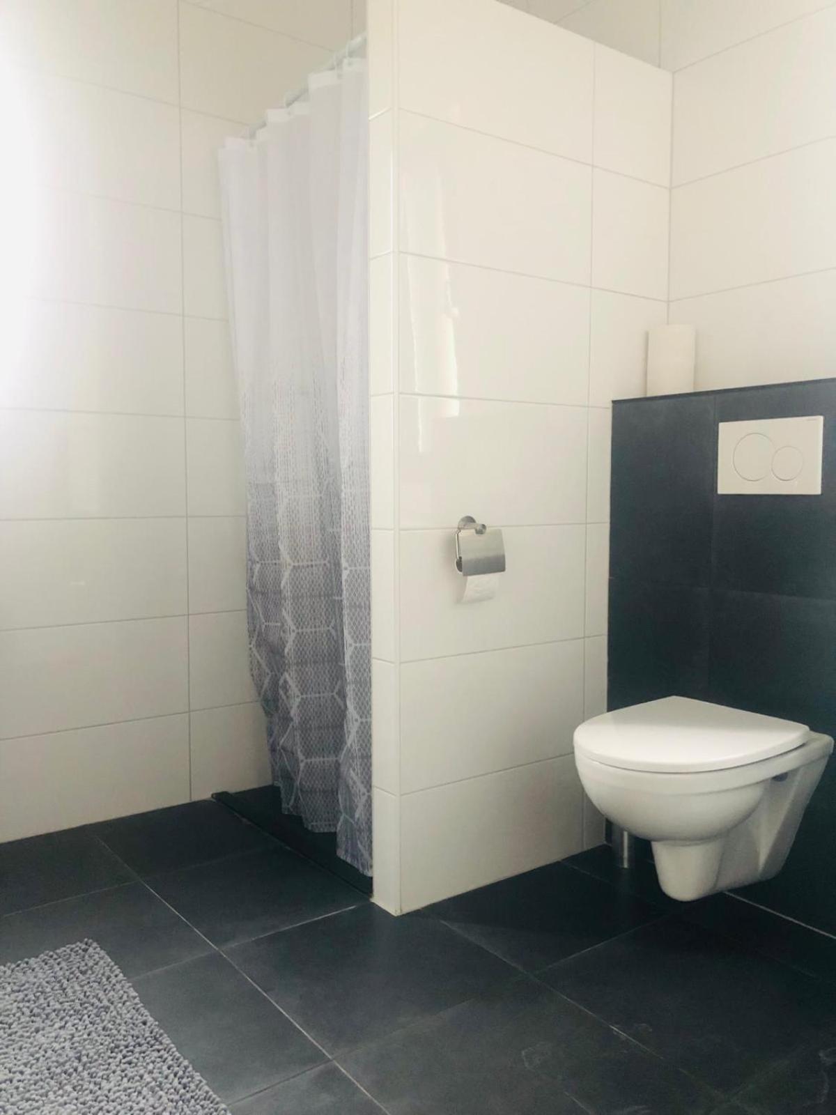 City Zen Apartment Enschede !Free Private Parking ภายนอก รูปภาพ