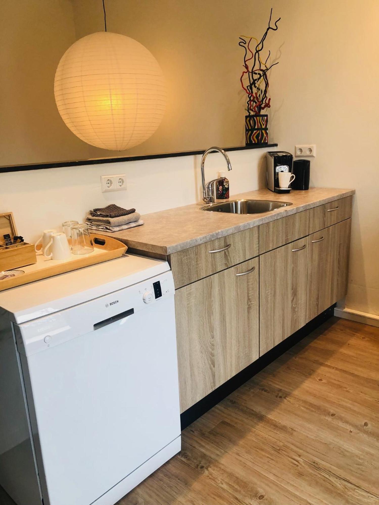 City Zen Apartment Enschede !Free Private Parking ภายนอก รูปภาพ