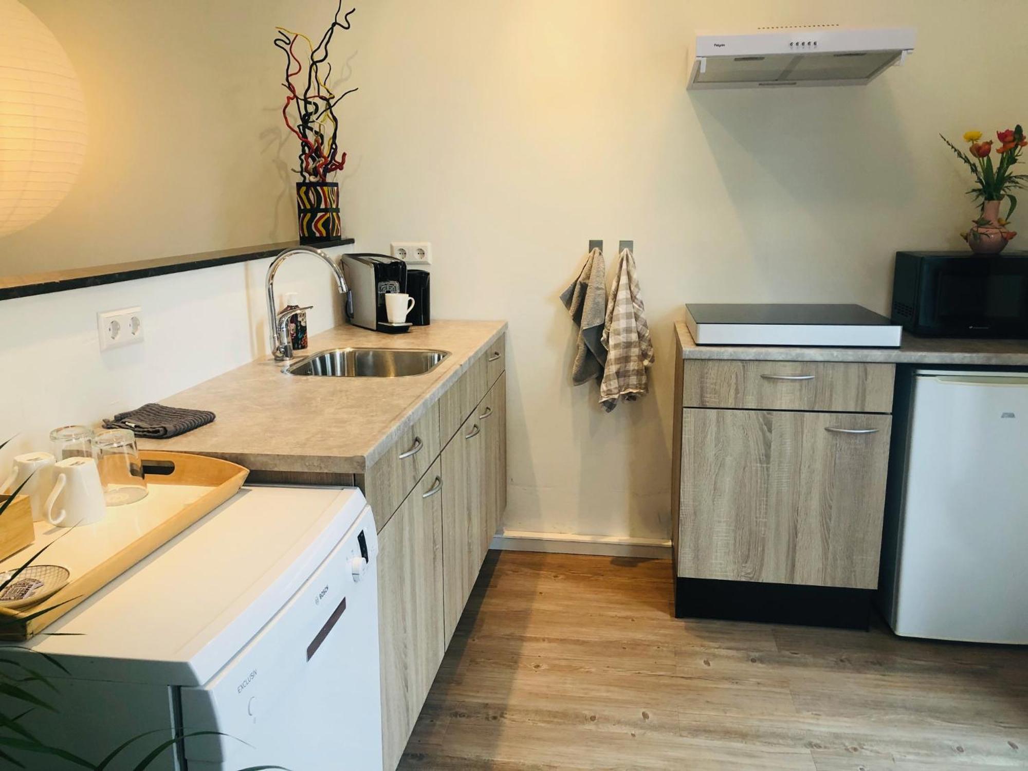 City Zen Apartment Enschede !Free Private Parking ภายนอก รูปภาพ