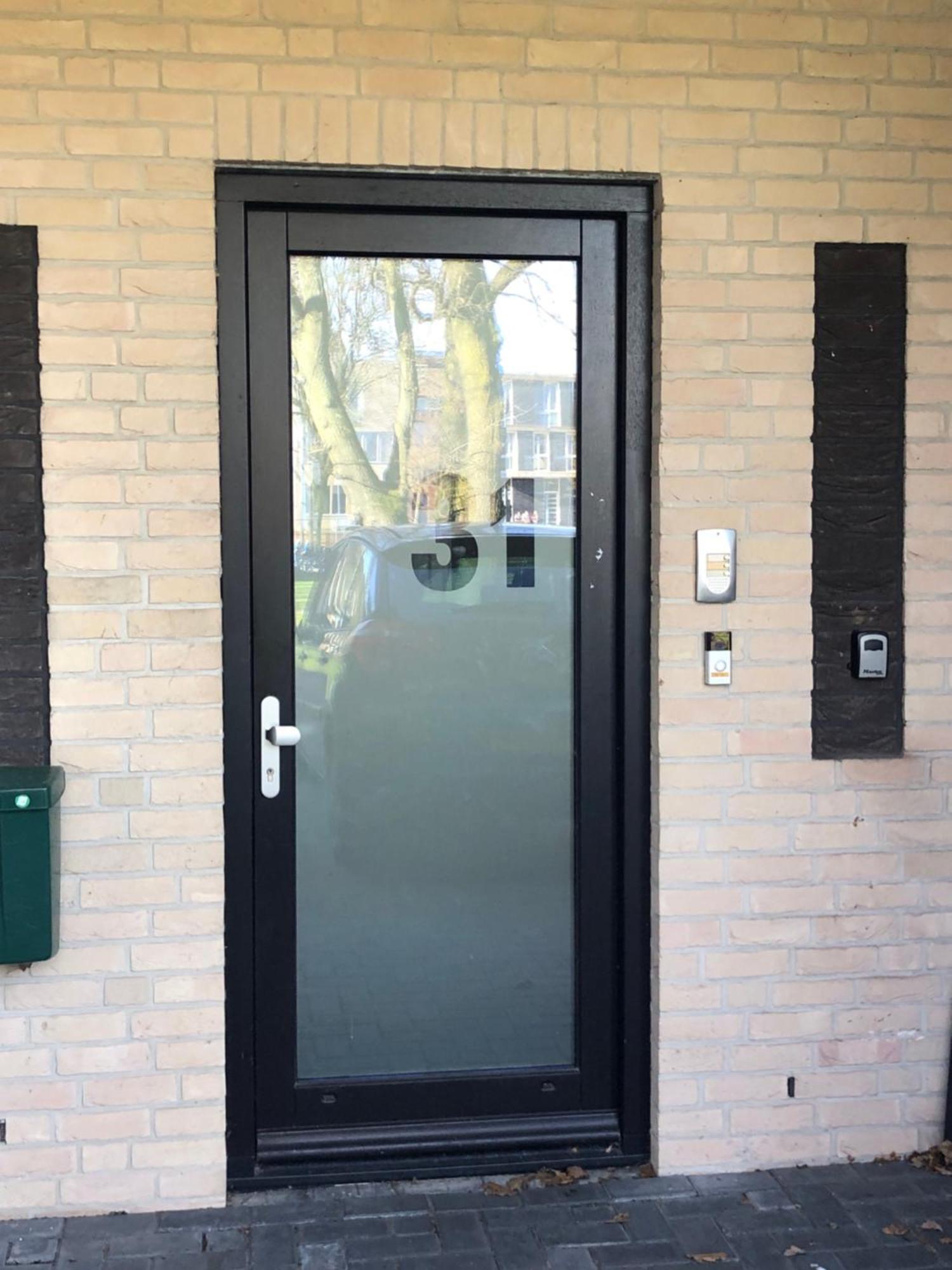 City Zen Apartment Enschede !Free Private Parking ภายนอก รูปภาพ