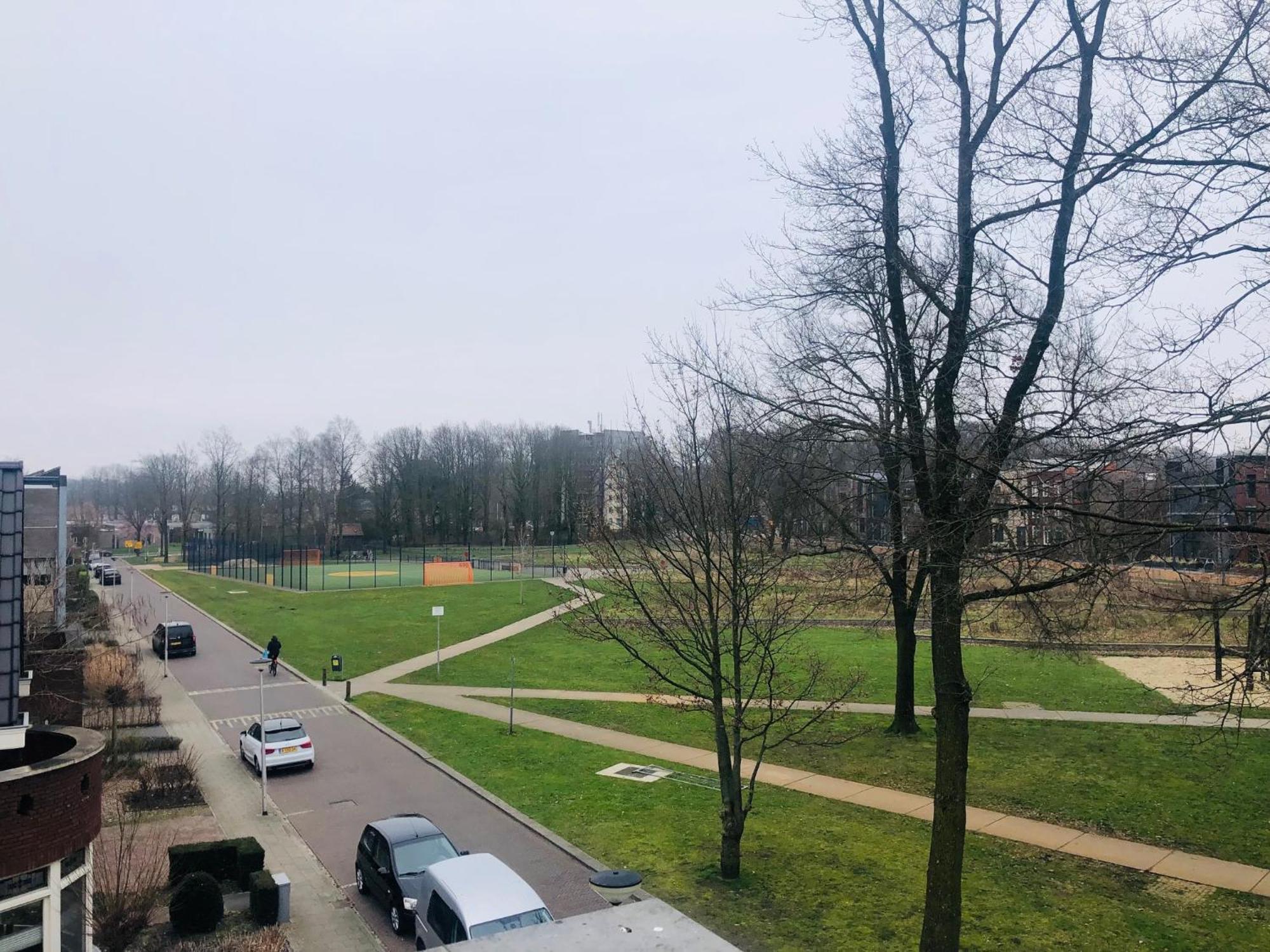 City Zen Apartment Enschede !Free Private Parking ภายนอก รูปภาพ