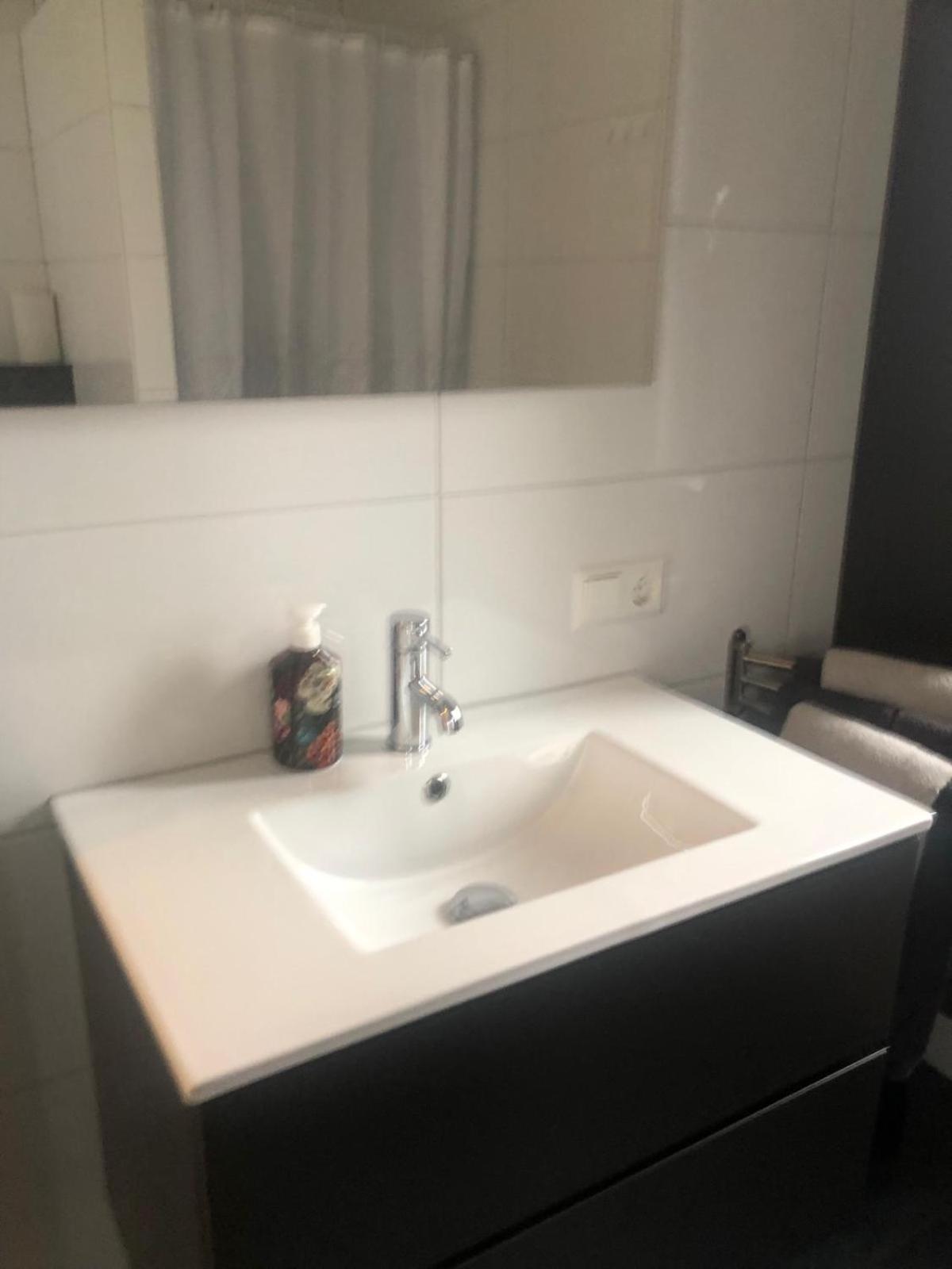City Zen Apartment Enschede !Free Private Parking ภายนอก รูปภาพ