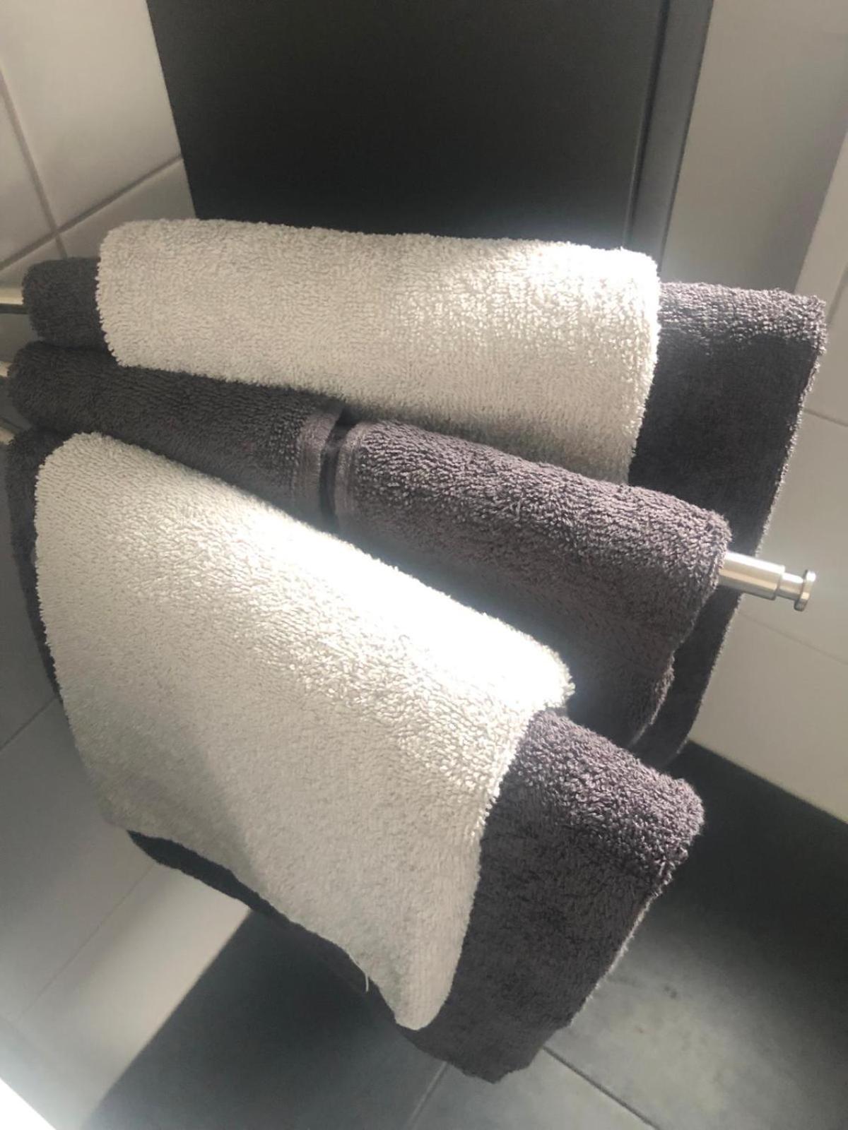 City Zen Apartment Enschede !Free Private Parking ภายนอก รูปภาพ